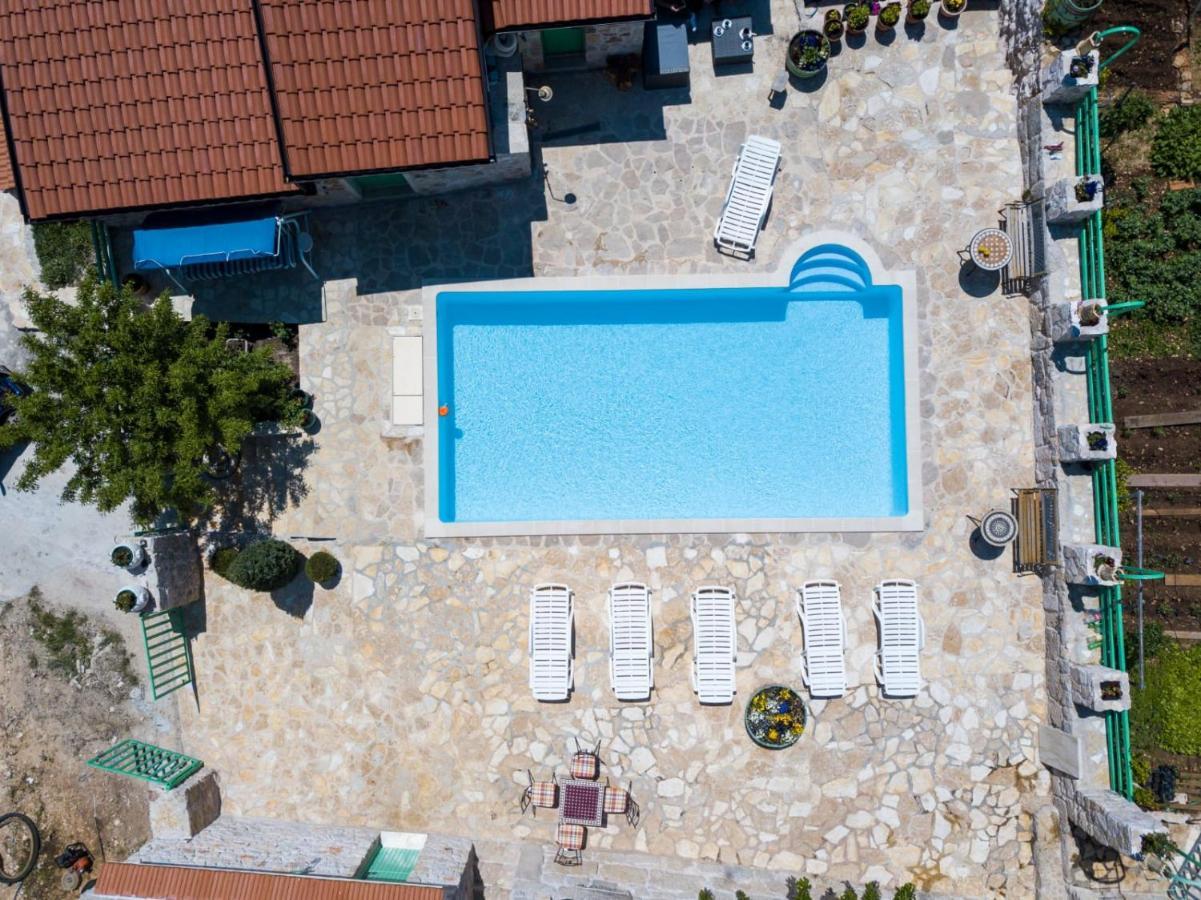 Villa Pristinus Krstatice Eksteriør billede