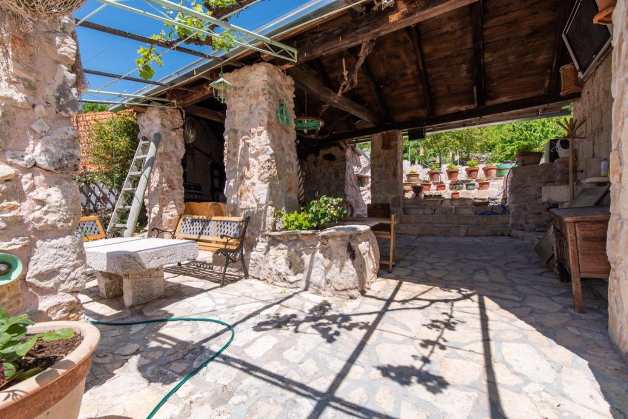 Villa Pristinus Krstatice Eksteriør billede